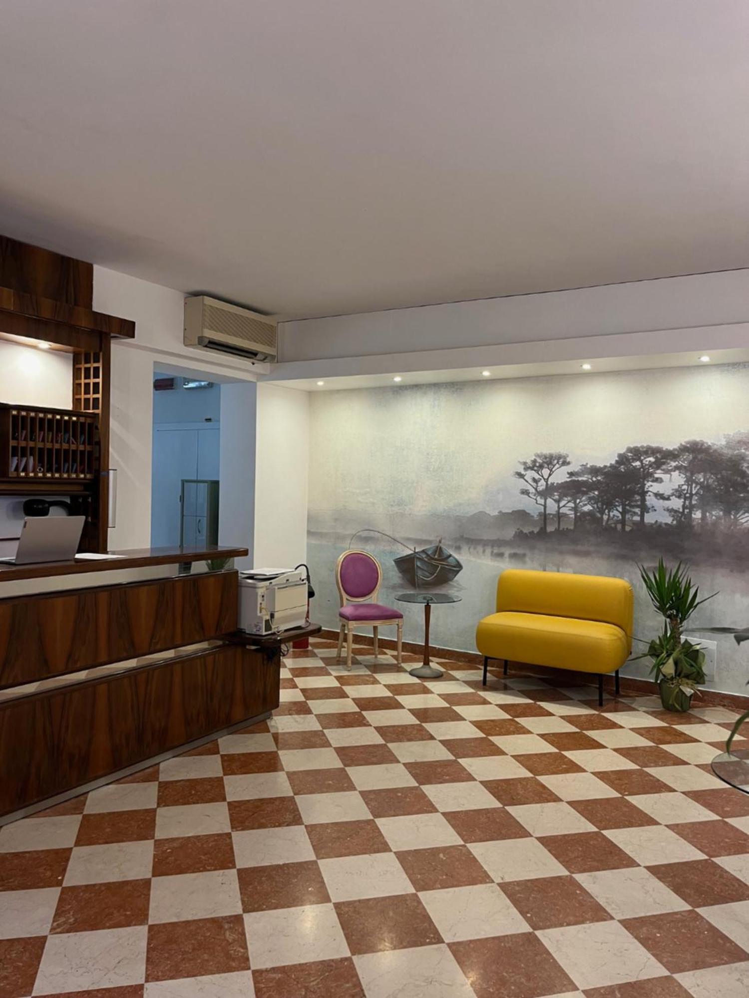 Albergo All'Ancora Garda  Buitenkant foto