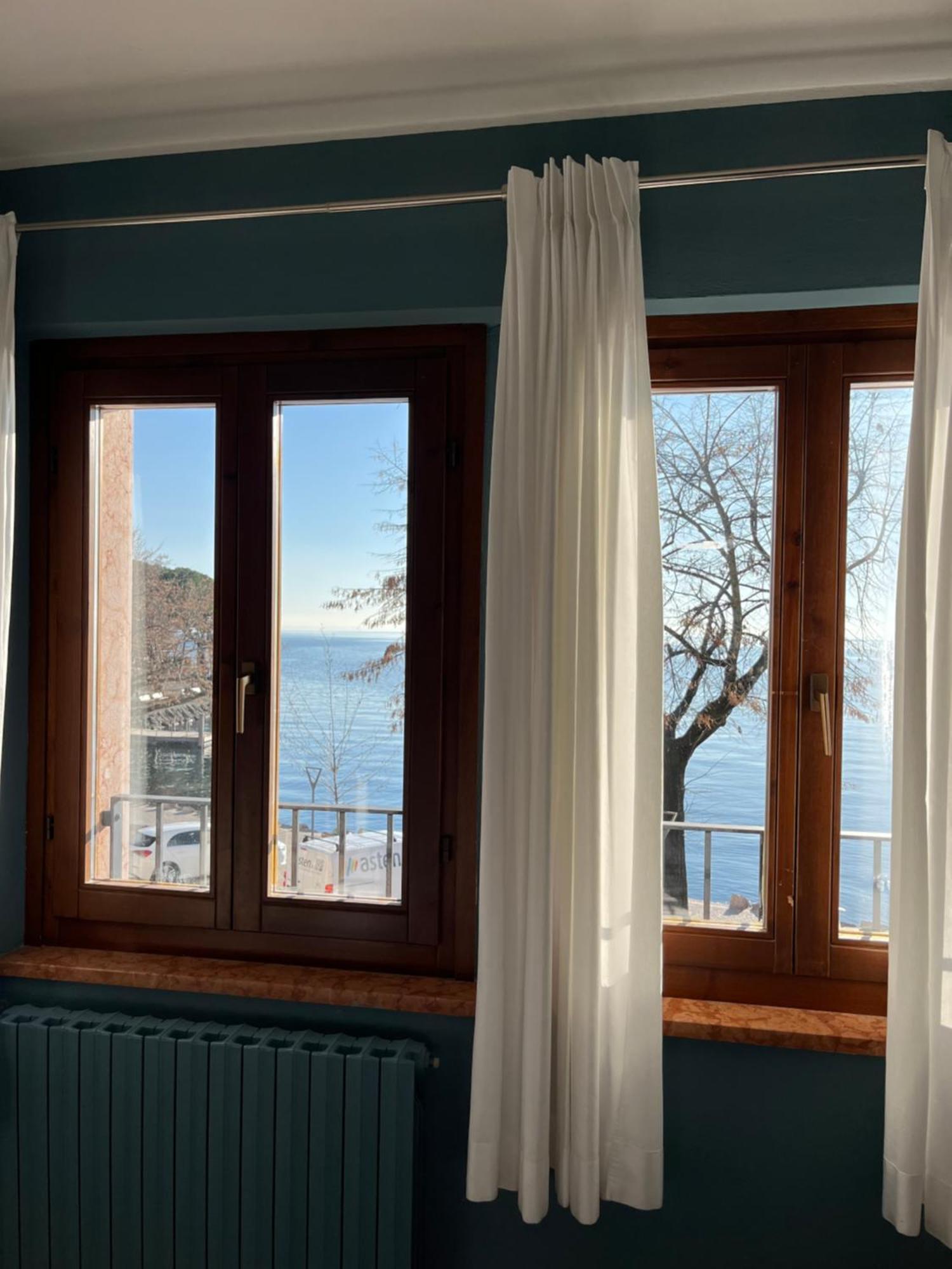 Albergo All'Ancora Garda  Buitenkant foto