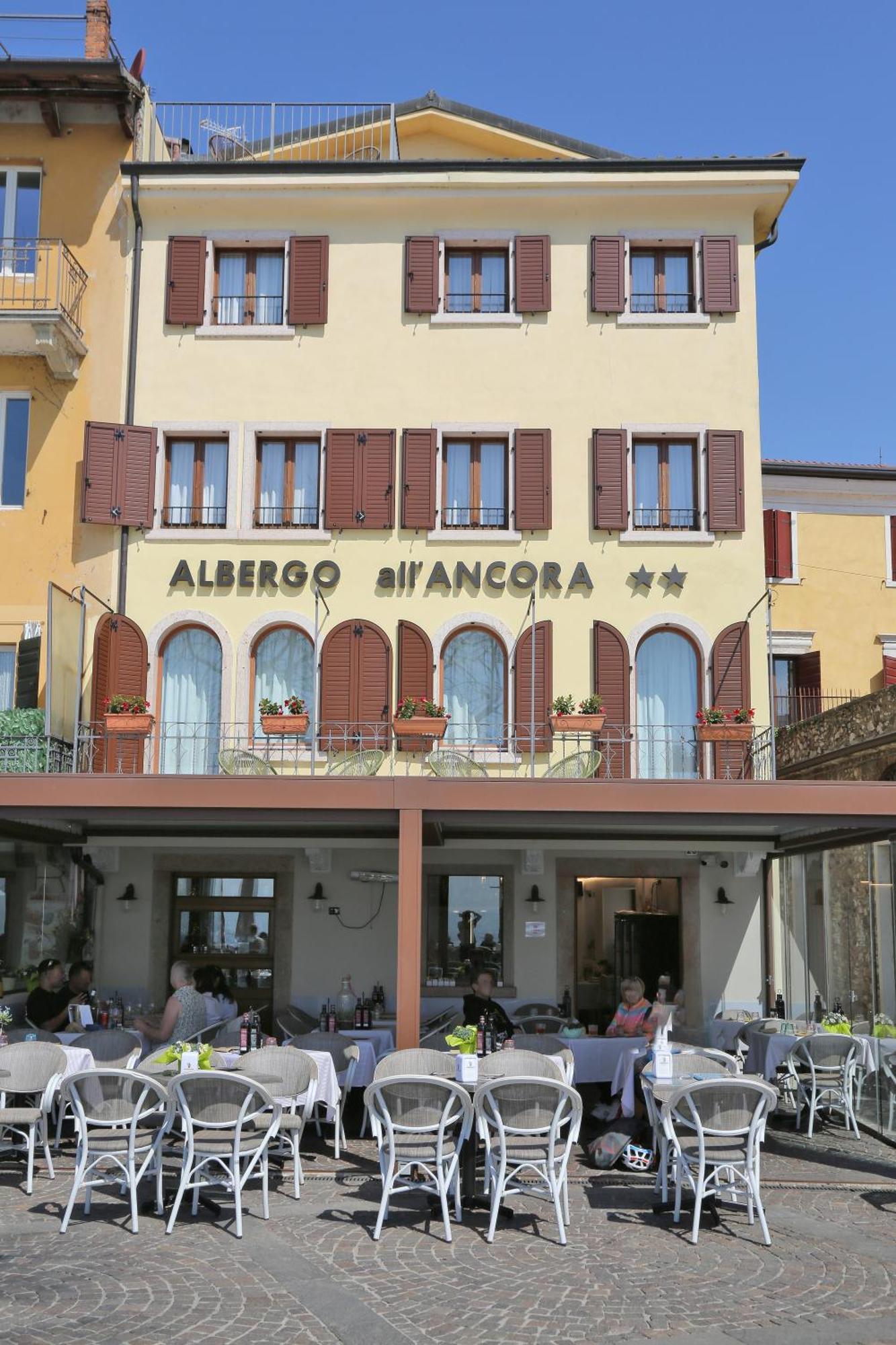 Albergo All'Ancora Garda  Buitenkant foto