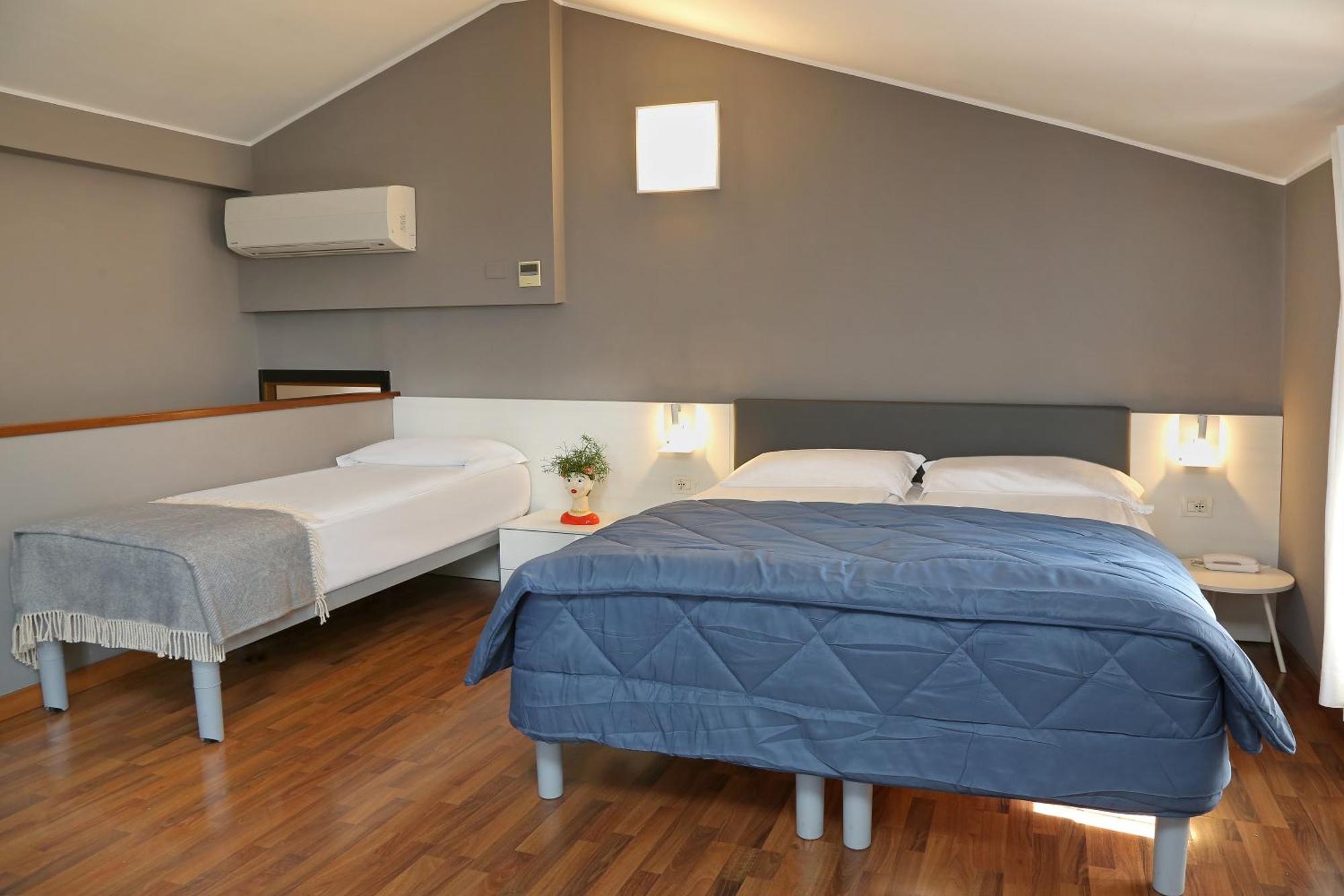 Albergo All'Ancora Garda  Buitenkant foto