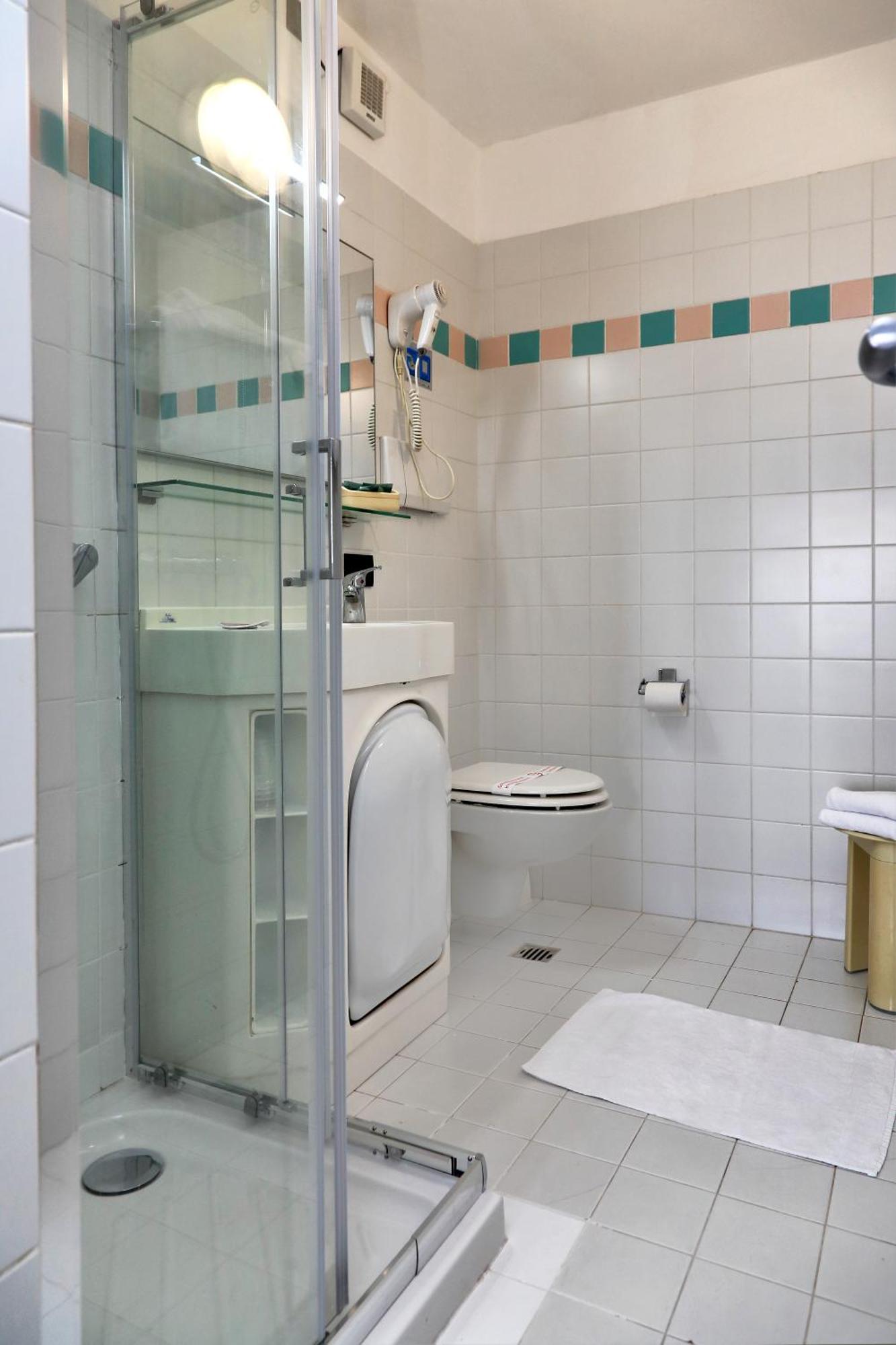 Albergo All'Ancora Garda  Buitenkant foto