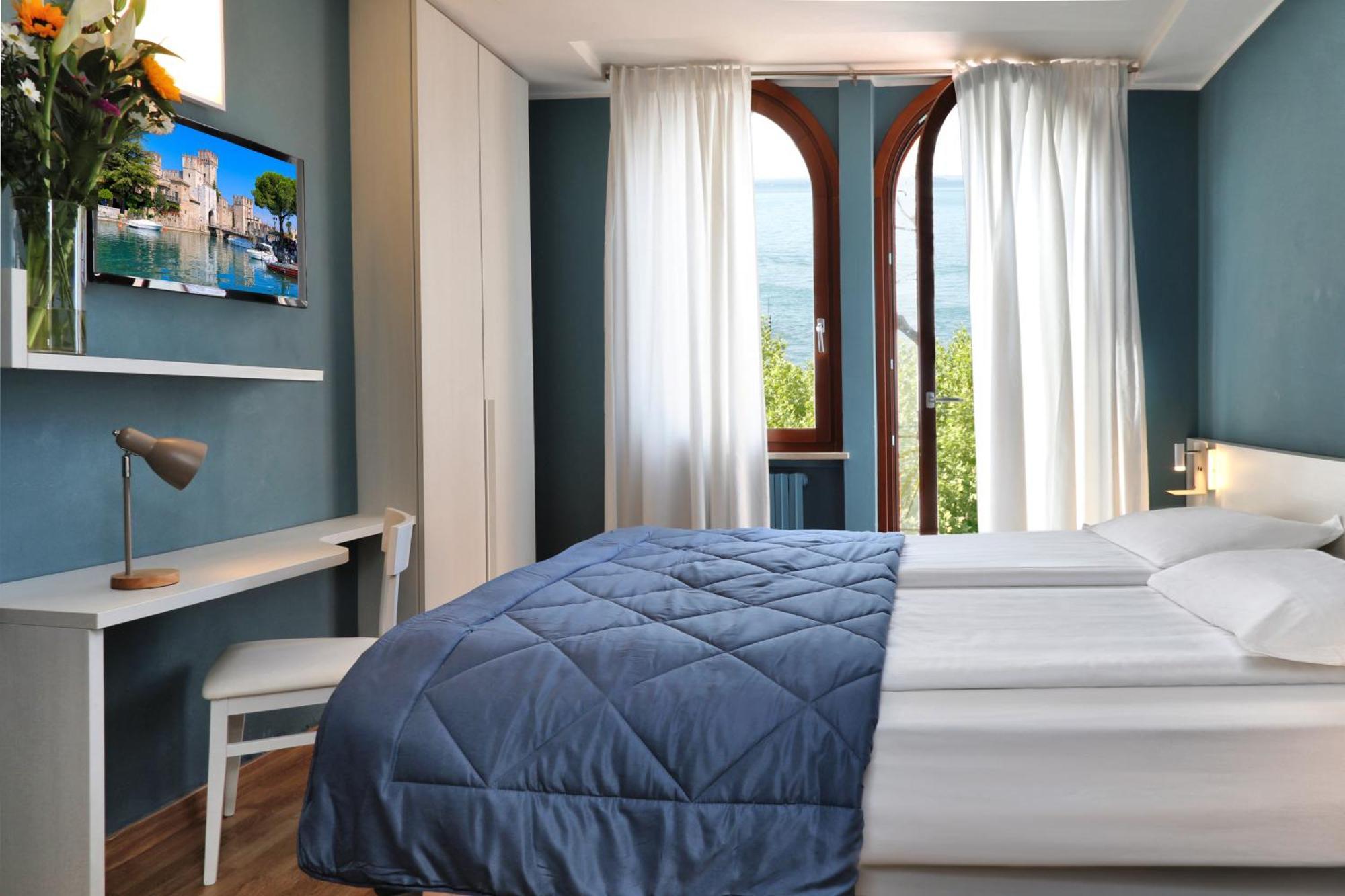 Albergo All'Ancora Garda  Buitenkant foto