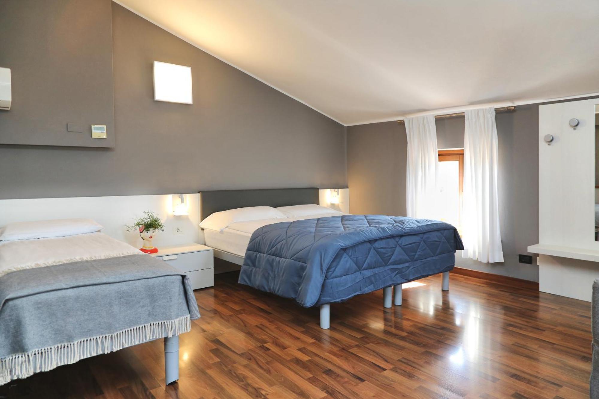 Albergo All'Ancora Garda  Buitenkant foto