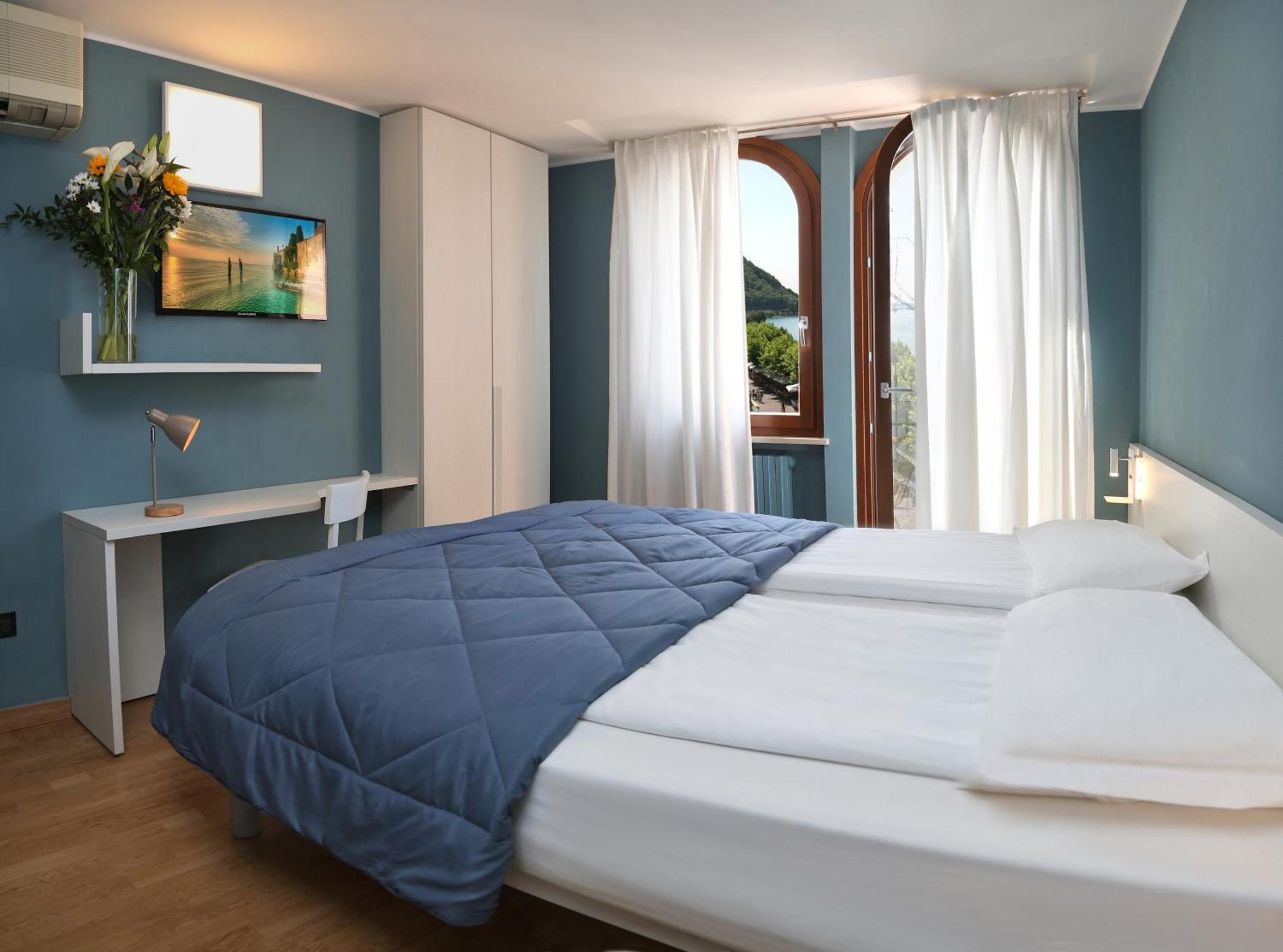 Albergo All'Ancora Garda  Buitenkant foto